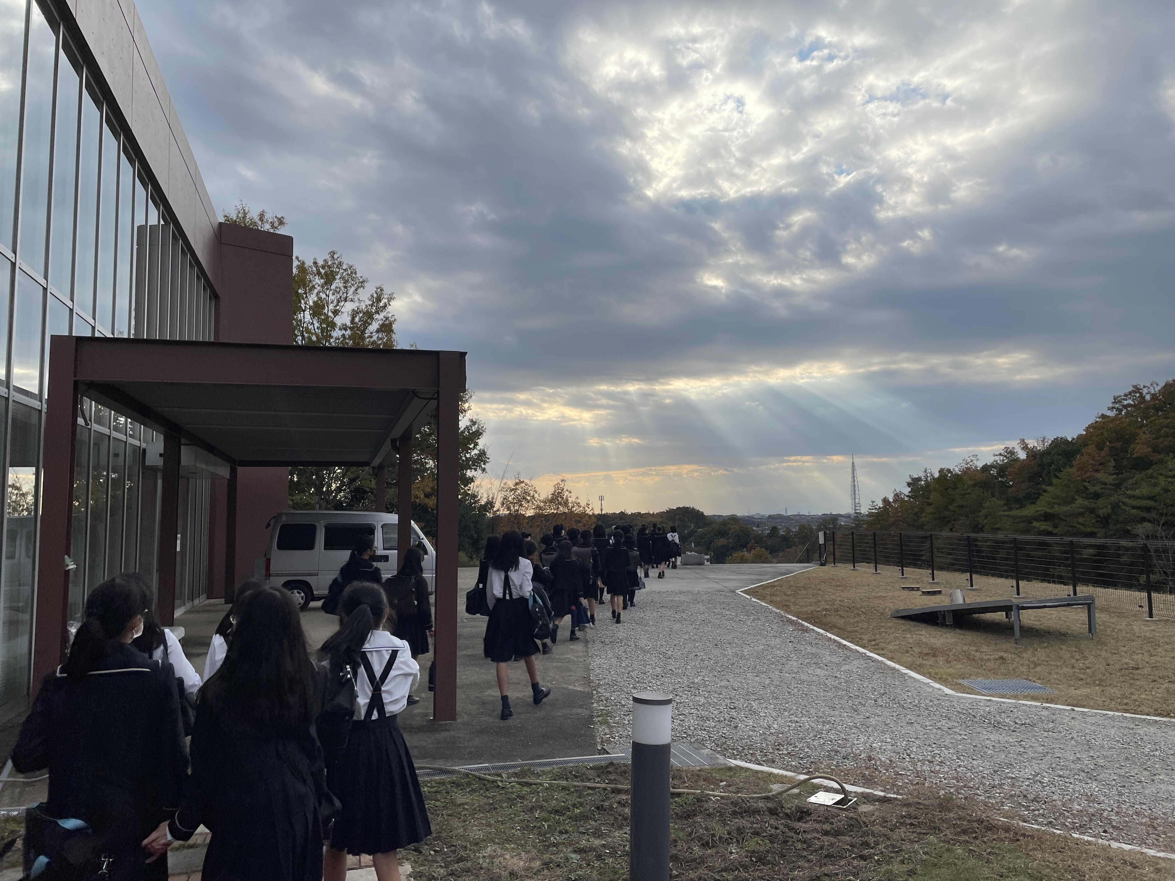 5年生　南山中学校・聖霊中学校　単位校見学のサムネイル画像