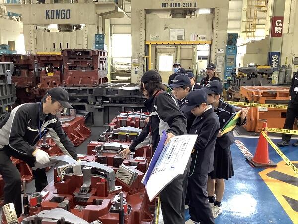 5年生　校外学習のサムネイル画像