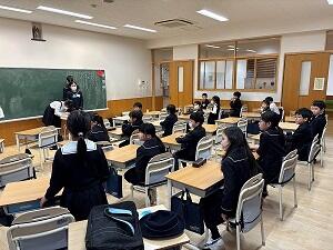 色別下校班会のサムネイル画像