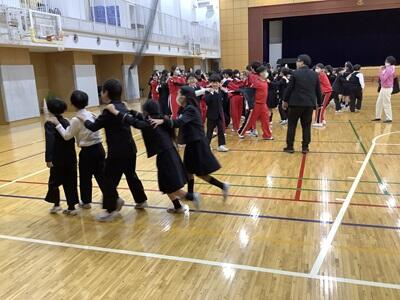 学校間交流プログラムのサムネイル画像